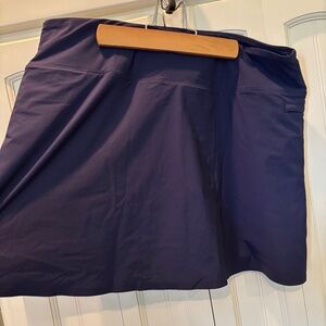Navy Greyson phoenix golf skirt size L
